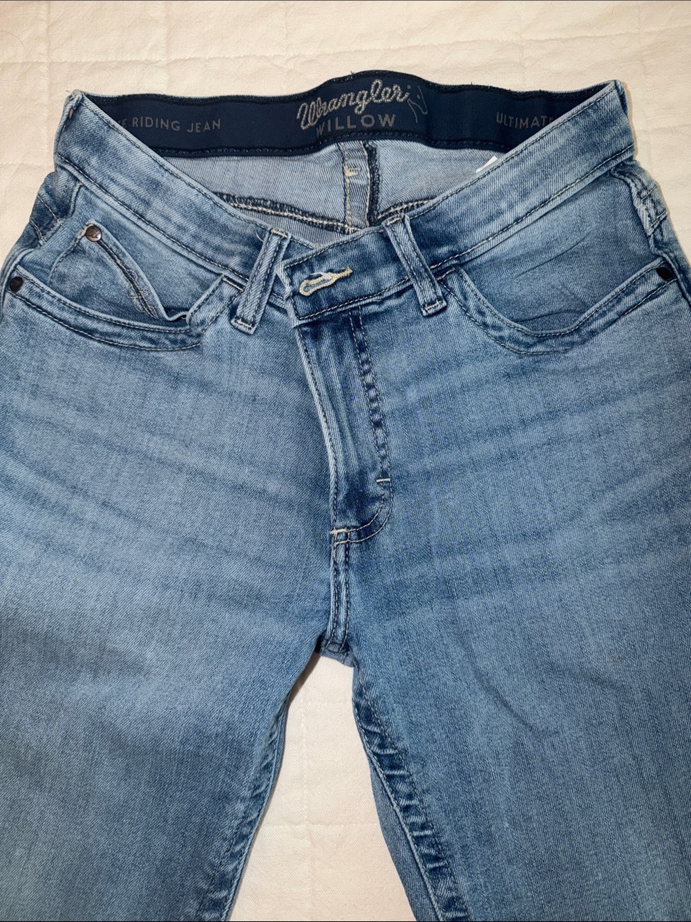 Wrangler Women’s Light Blue Straight Jeans